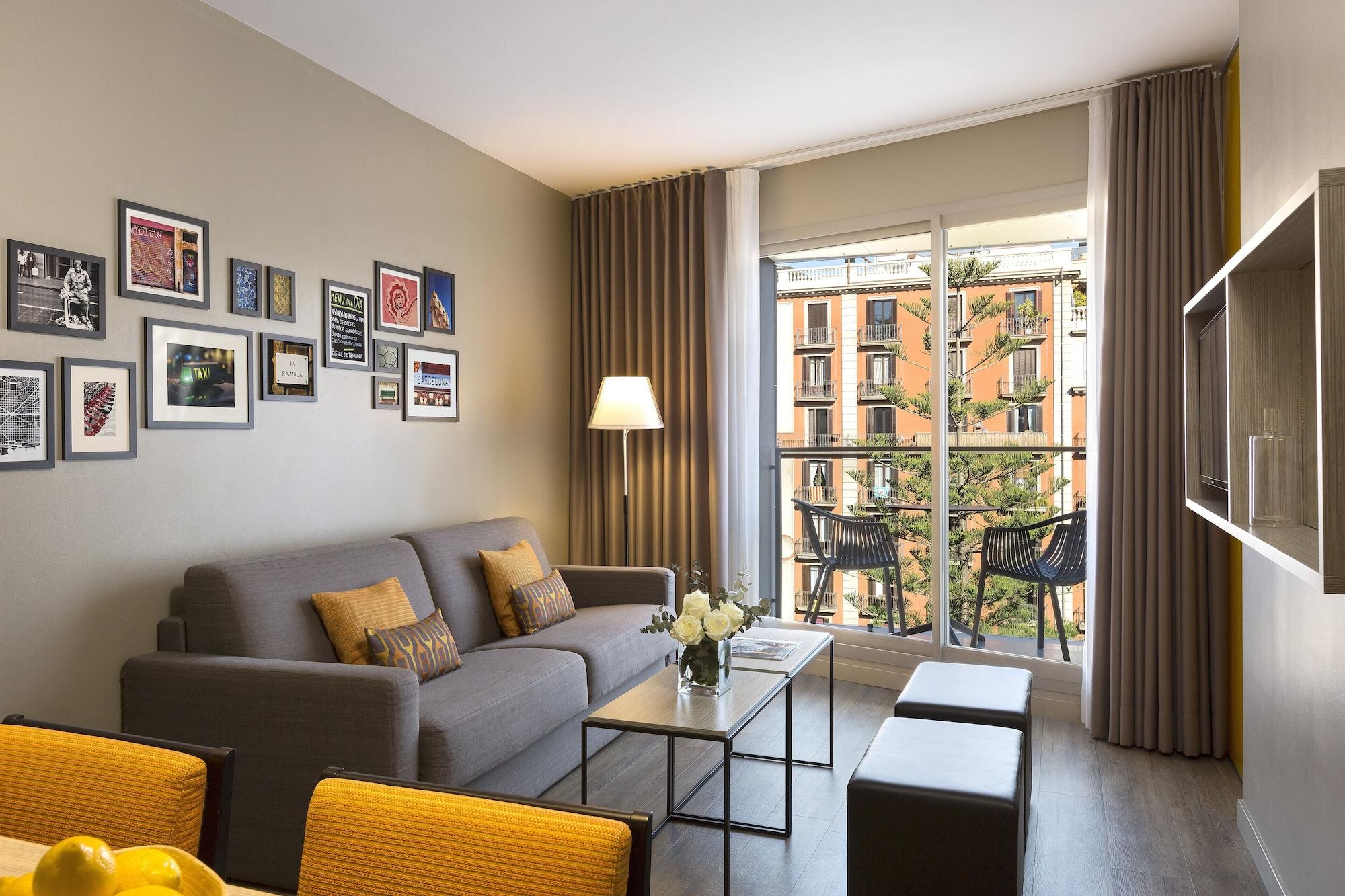 Citadines Ramblas Barcellona Esterno foto