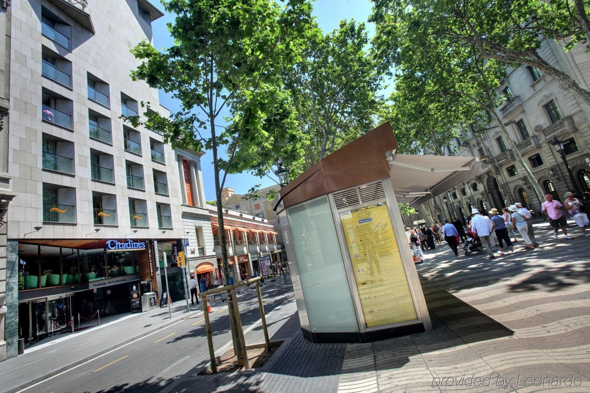 Citadines Ramblas Barcellona Esterno foto